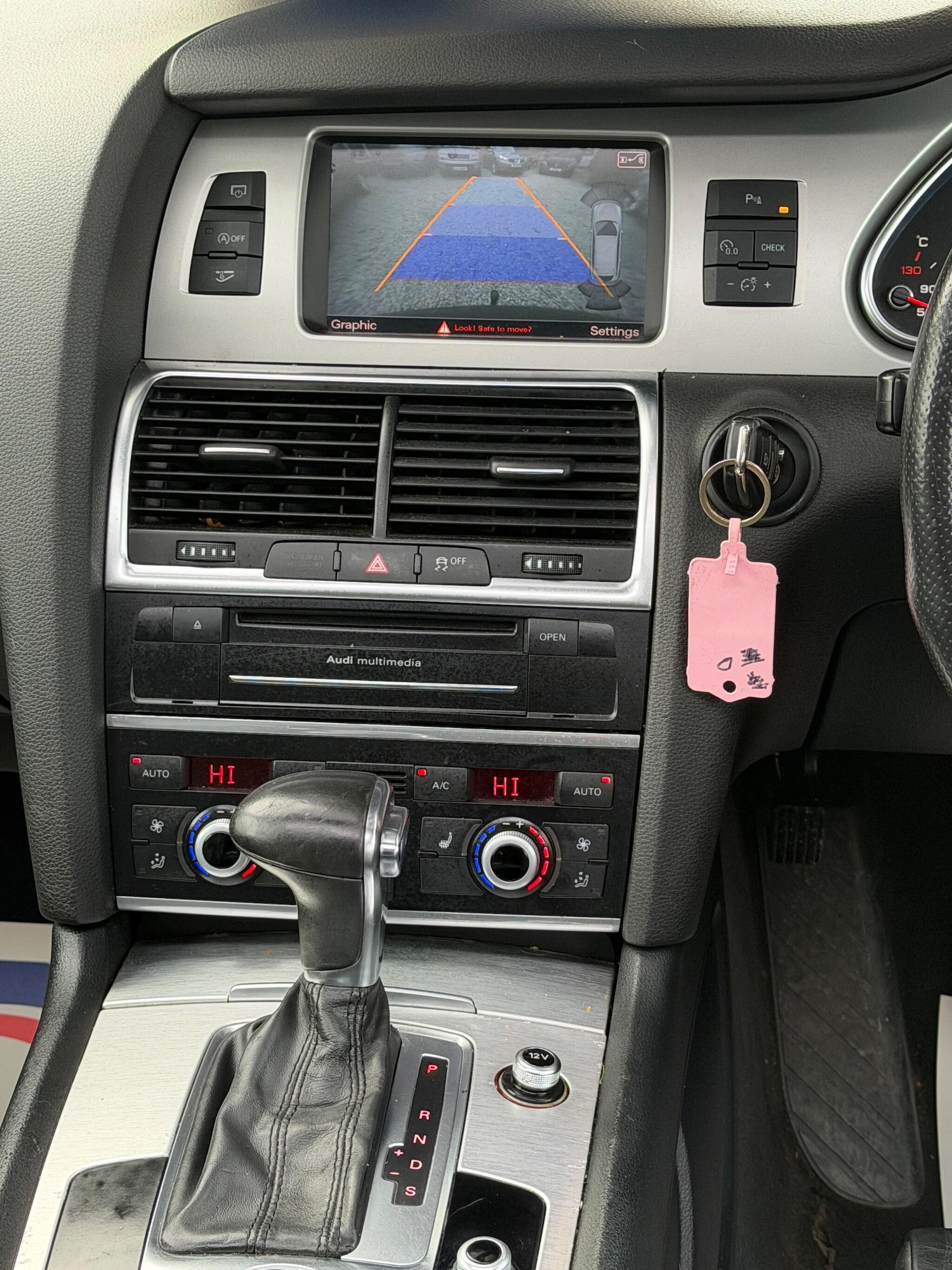 Used Audi Q7 2014 for sale - 76965396: Photo 13