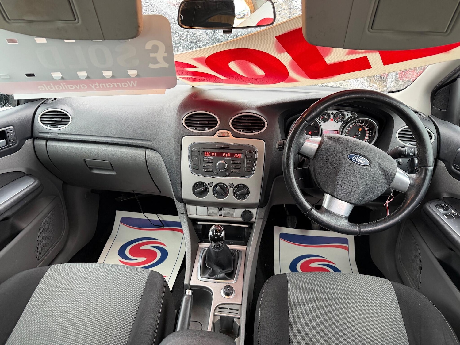 Used Ford Focus 2010 for sale - 77174813: Photo 11