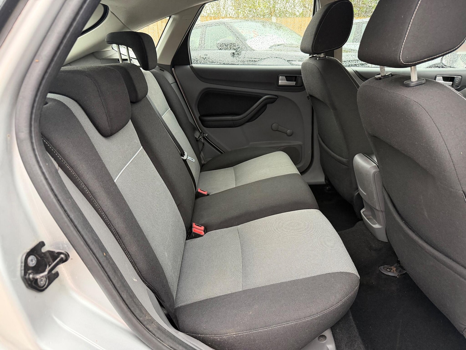 Used Ford Focus 2010 for sale - 77174813: Photo 14