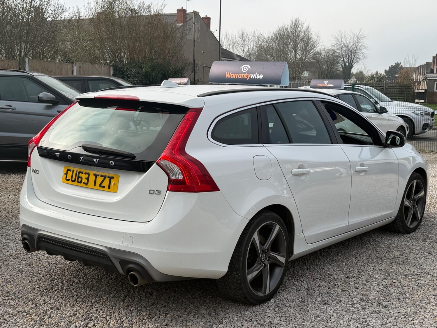 Used Volvo V60 2013 for sale - 77957752: Photo 3