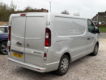 Used Vauxhall Vivaro 2017 for sale - 77710486: Photo