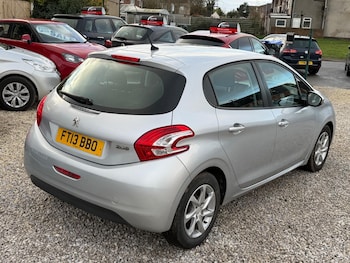 Used Peugeot 208 2013 for sale - 76965085: Photo
