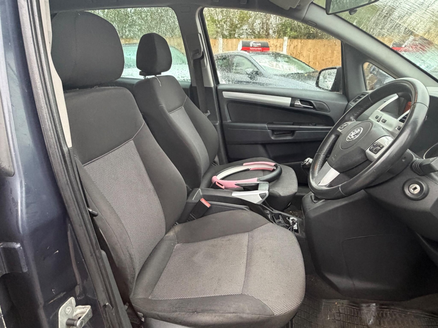 Used Vauxhall Zafira 2010 for sale - 77291024: Photo 9