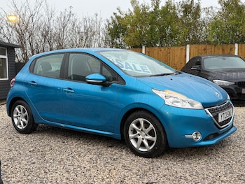 Used Peugeot 208 2013 for sale - 76735434: Photo