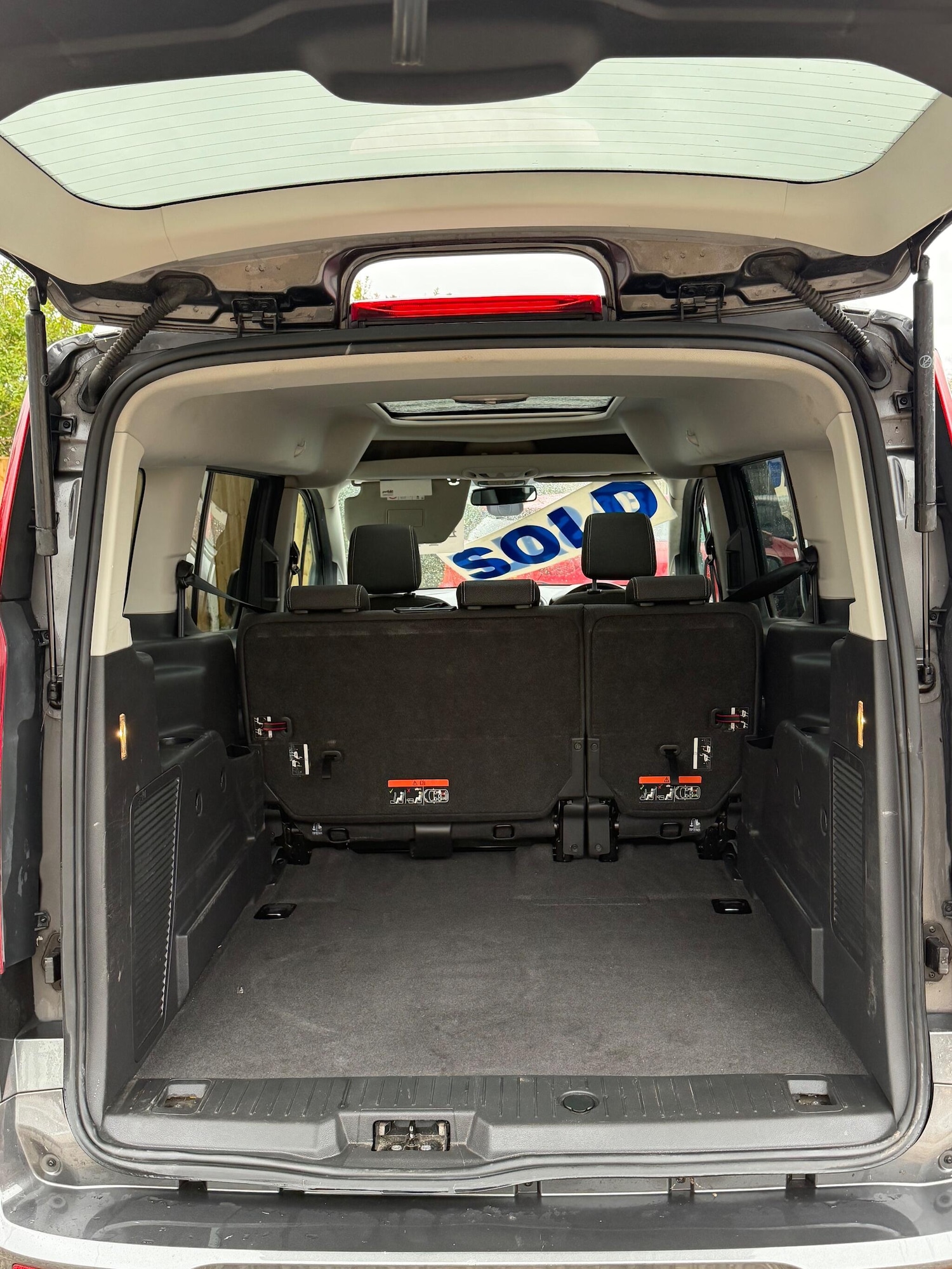 Used Ford Grand Tourneo Connect 2017 for sale - 76380685: Photo 16