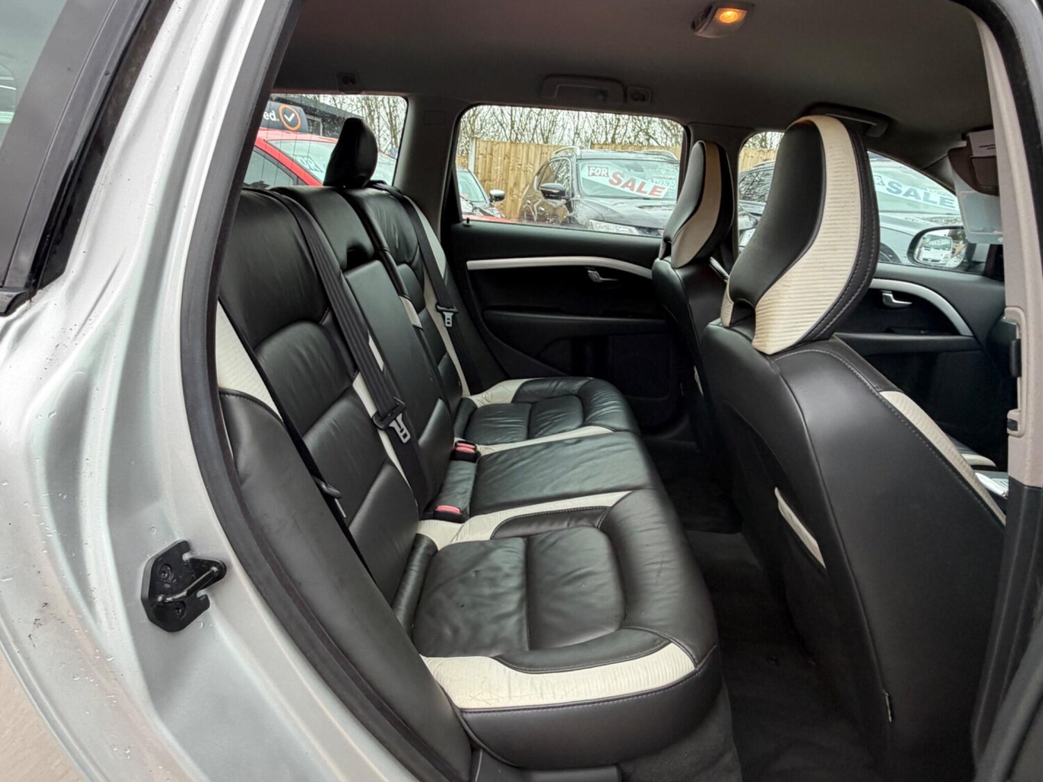 Used Volvo V70 for sale - 77695760: Photo 13