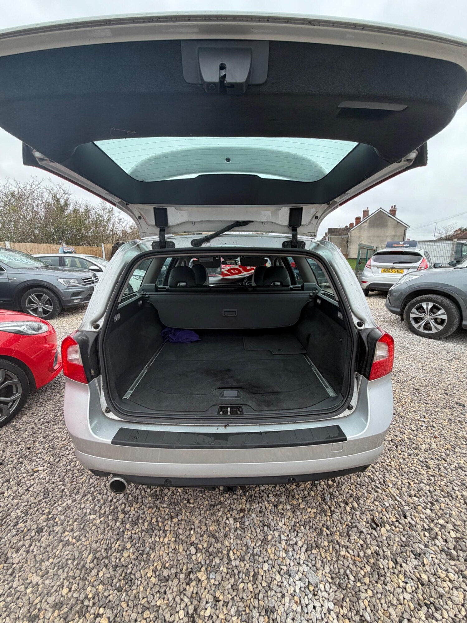 Used Volvo V70 for sale - 77695760: Photo 17