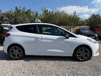 Used Ford Fiesta 2018 for sale - 78416208: Photo