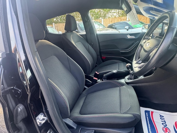 Used Ford Fiesta 2019 for sale - 76318126: Photo 14