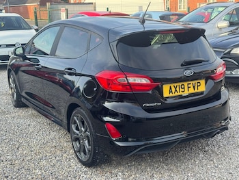 Used Ford Fiesta 2019 for sale - 76318126: Photo 4