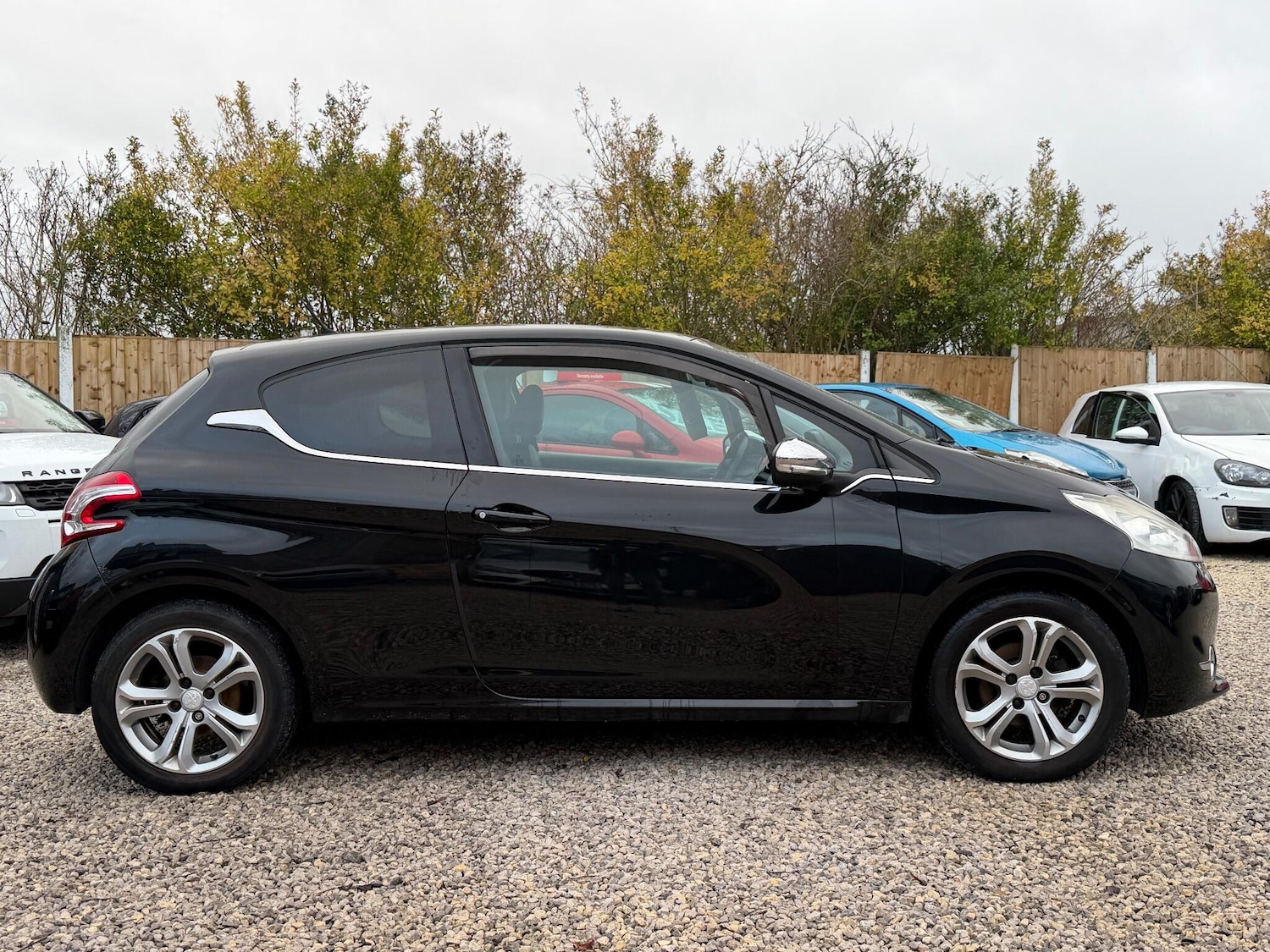 Used Peugeot 208 2012 for sale - 76975870: Photo 5