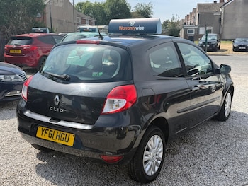 Used Renault Clio 2011 for sale - 79401189: Photo