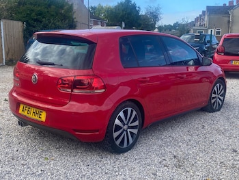 Used Volkswagen Golf 2011 for sale - 76270839: Photo