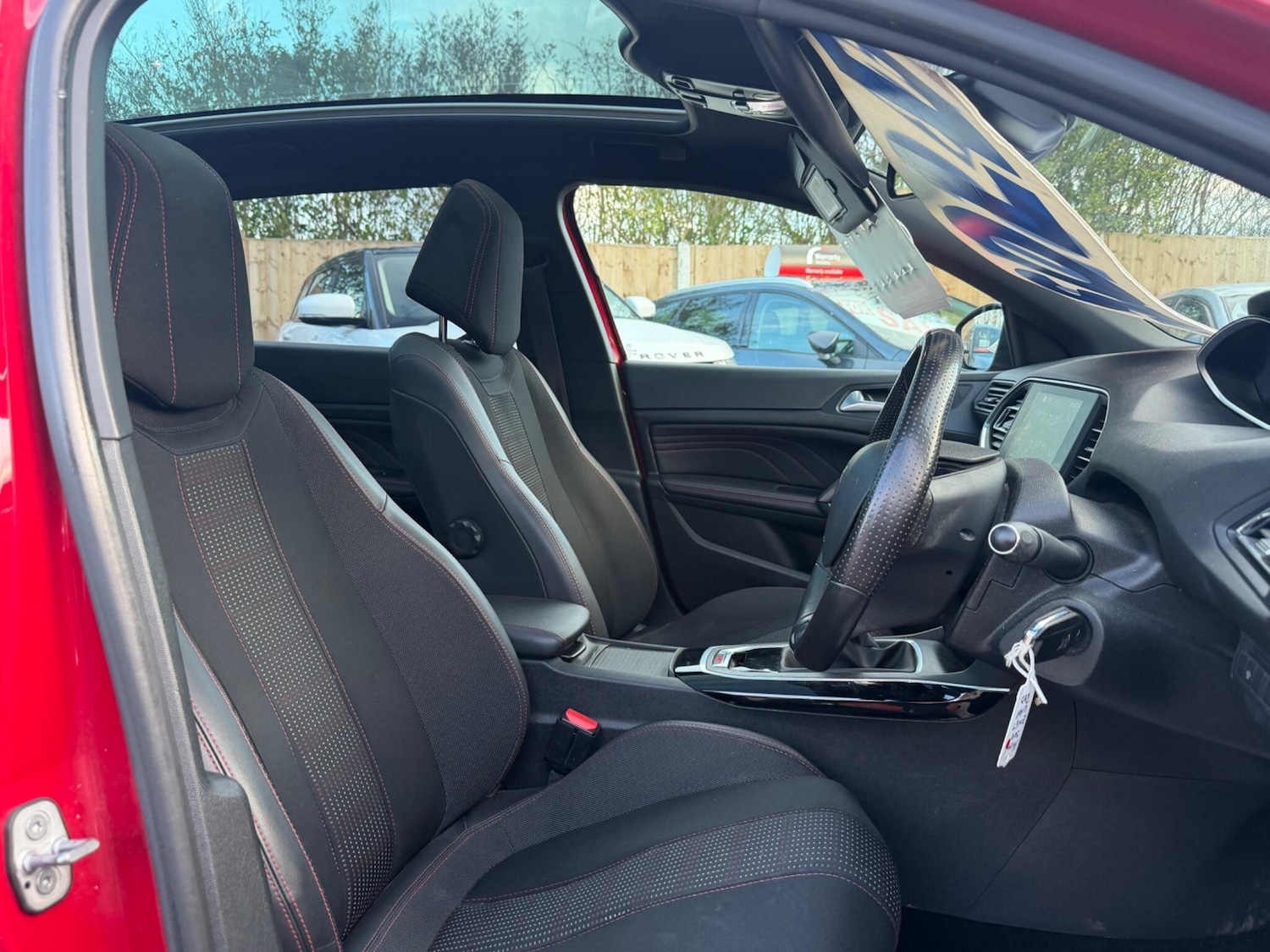 Used Peugeot 308 2018 for sale - 77315235: Photo 17