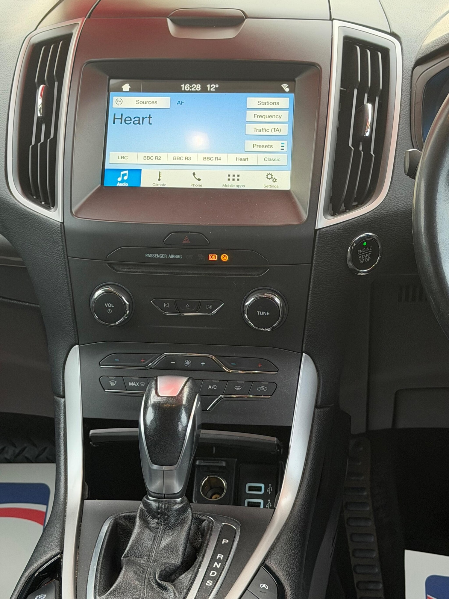 Used Ford Galaxy 2017 for sale - 76370985: Photo 11