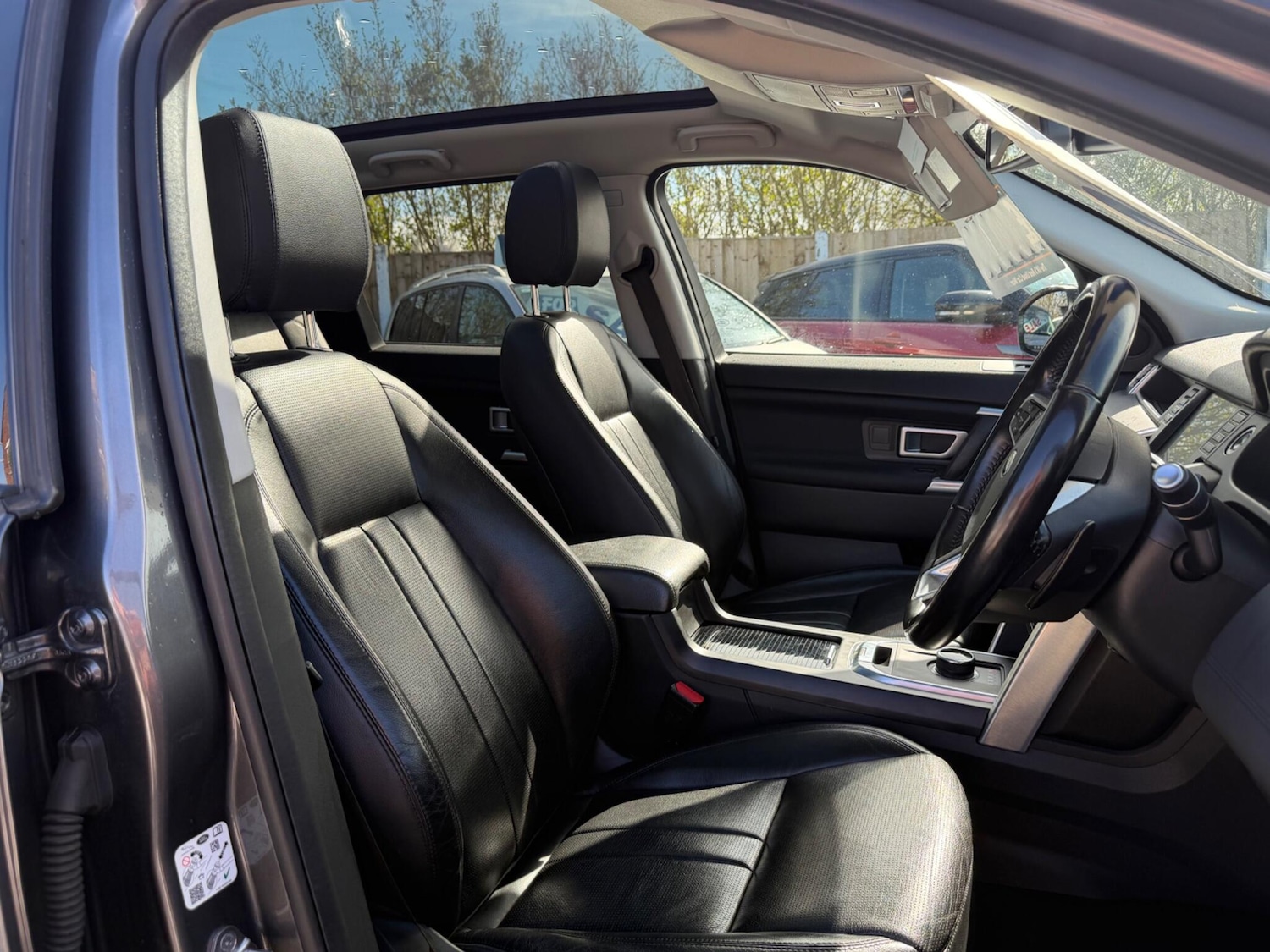 Used Land Rover Discovery Sport 2018 for sale - 78020440: Photo 10