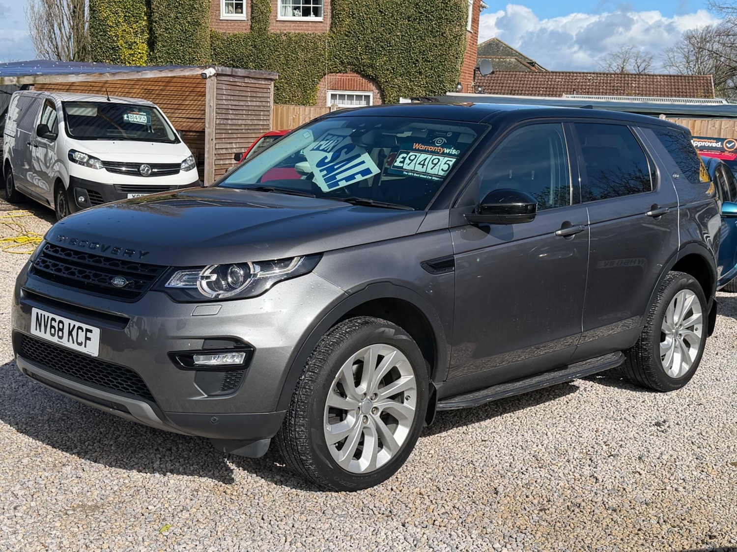 Used Land Rover Discovery Sport 2018 for sale - 78020440: Photo 3