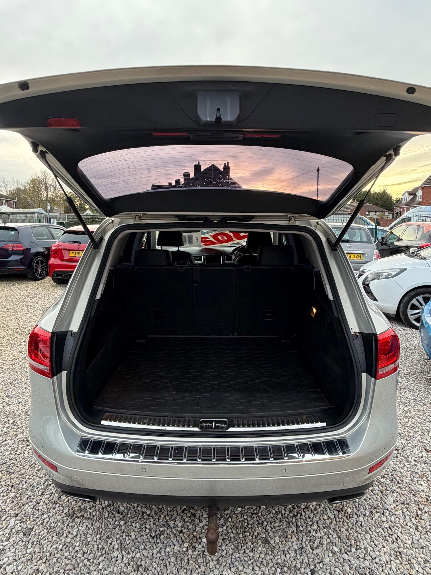 Used Volkswagen Touareg 2013 for sale - 77314982: Photo 8