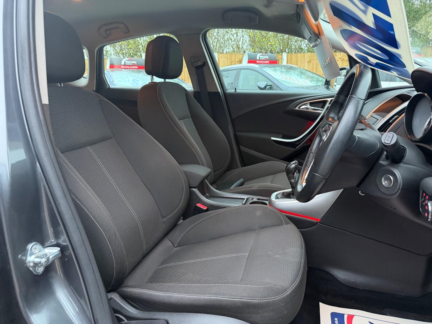 Used Vauxhall Astra 2010 for sale - 77266988: Photo 14