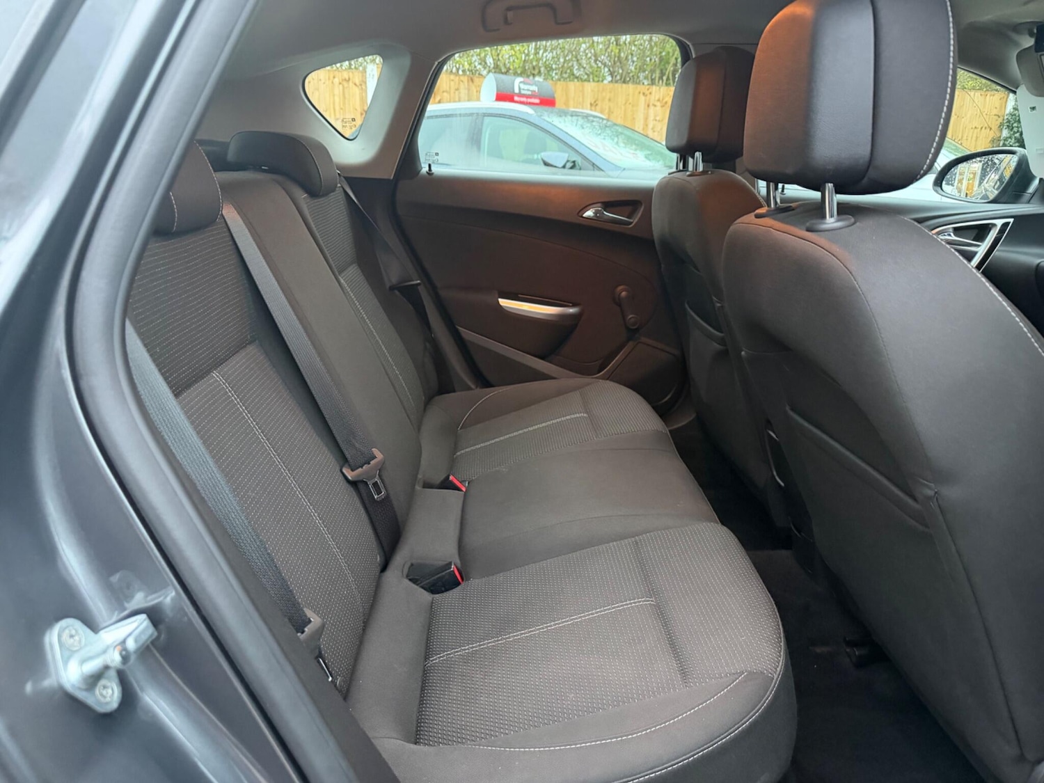 Used Vauxhall Astra 2010 for sale - 77266988: Photo 15