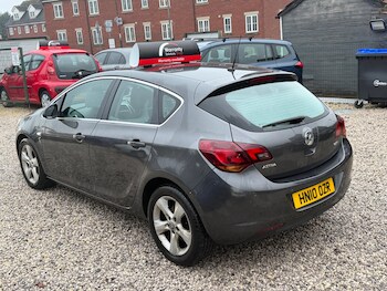 Used Vauxhall Astra 2010 for sale - 77266988: Photo