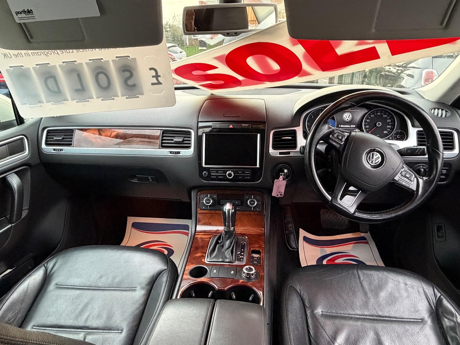 Used Volkswagen Touareg 2013 for sale - 76498764: Photo 13