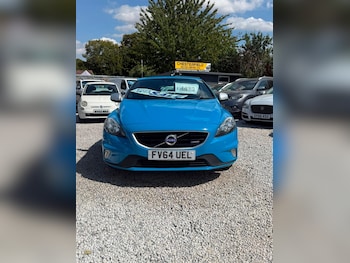 Used Volvo V40 2015 for sale - 79540294: Photo