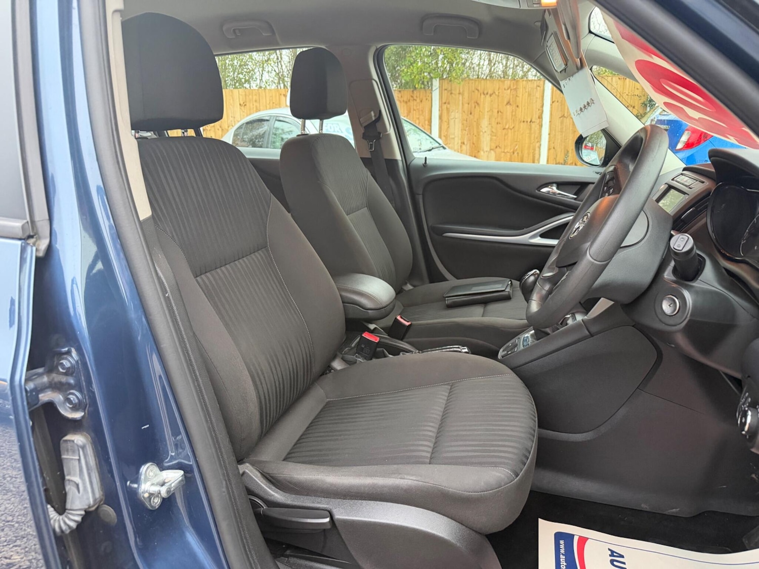 Used Vauxhall Zafira 2017 for sale - 77255356: Photo 12