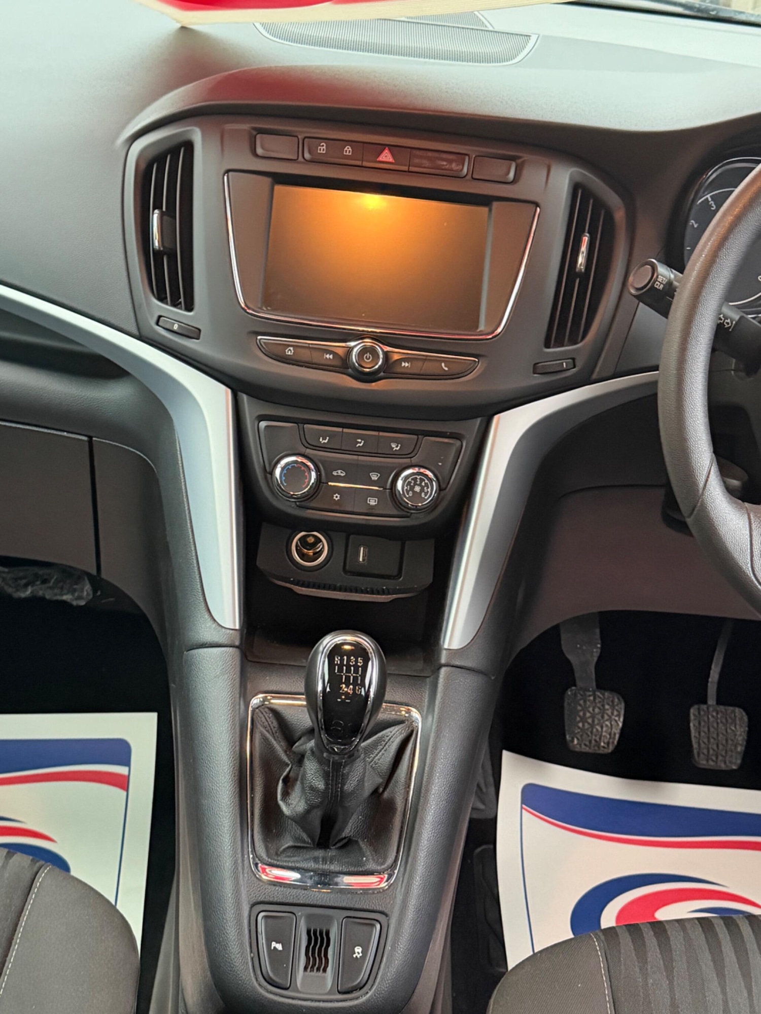 Used Vauxhall Zafira 2017 for sale - 77255356: Photo 16