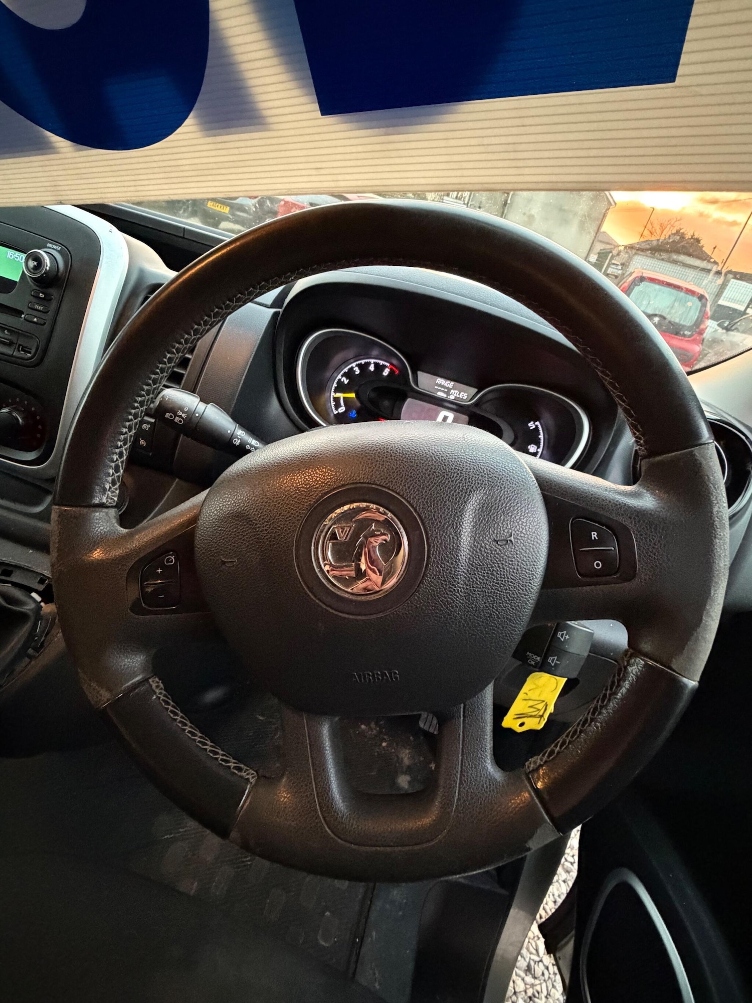 Used Vauxhall Vivaro 2015 for sale - 76727401: Photo 10