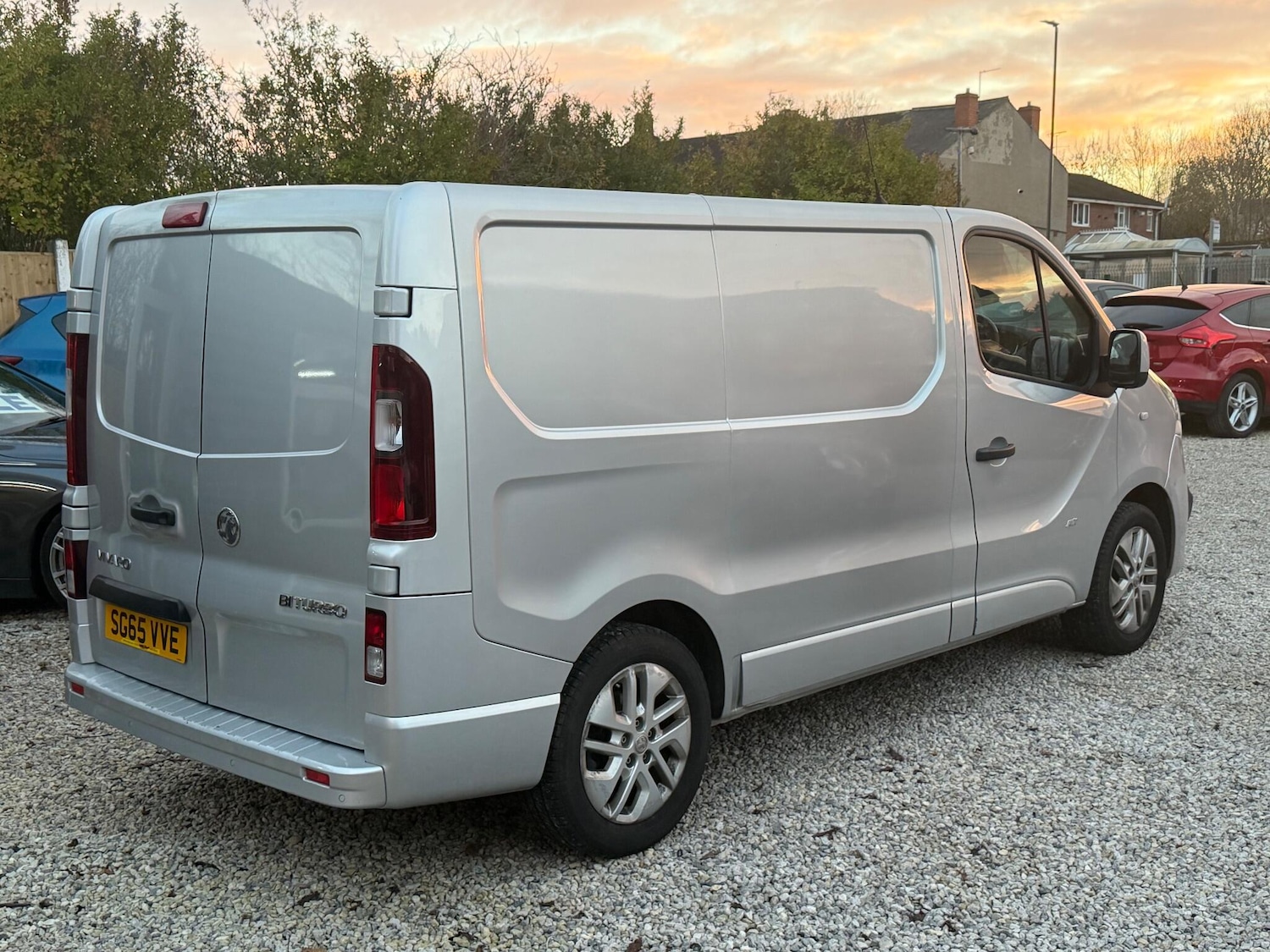 Used Vauxhall Vivaro 2015 for sale - 76727401: Photo 4