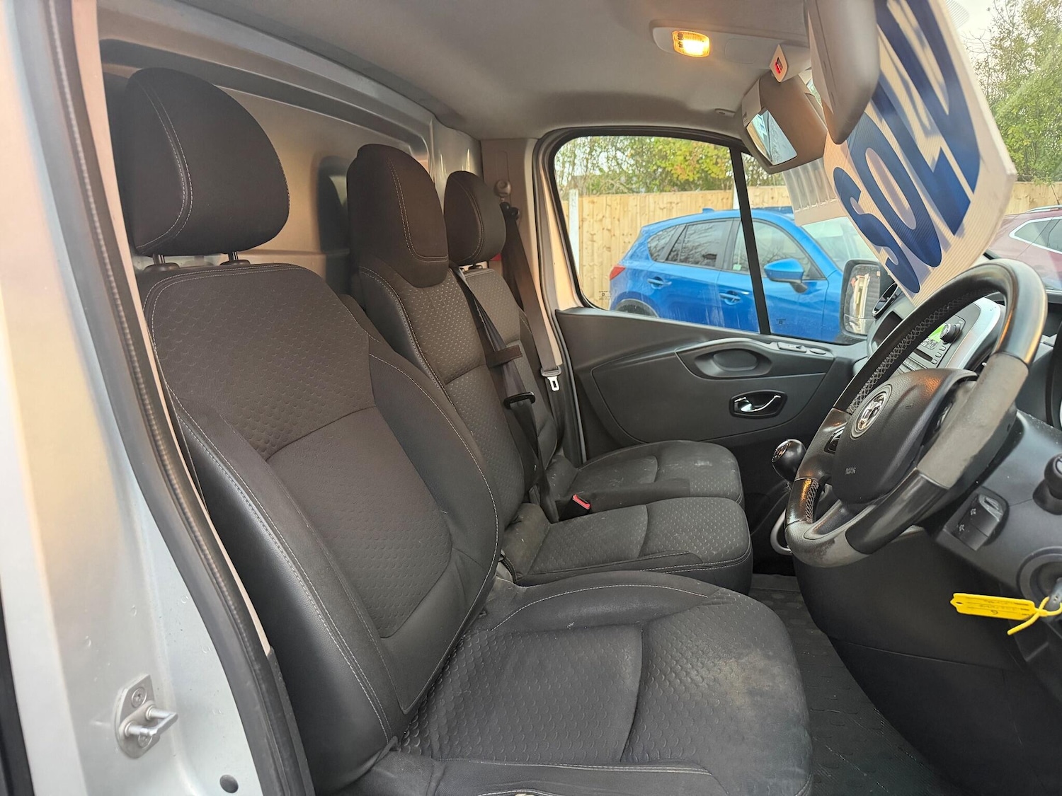 Used Vauxhall Vivaro 2015 for sale - 76727401: Photo 9