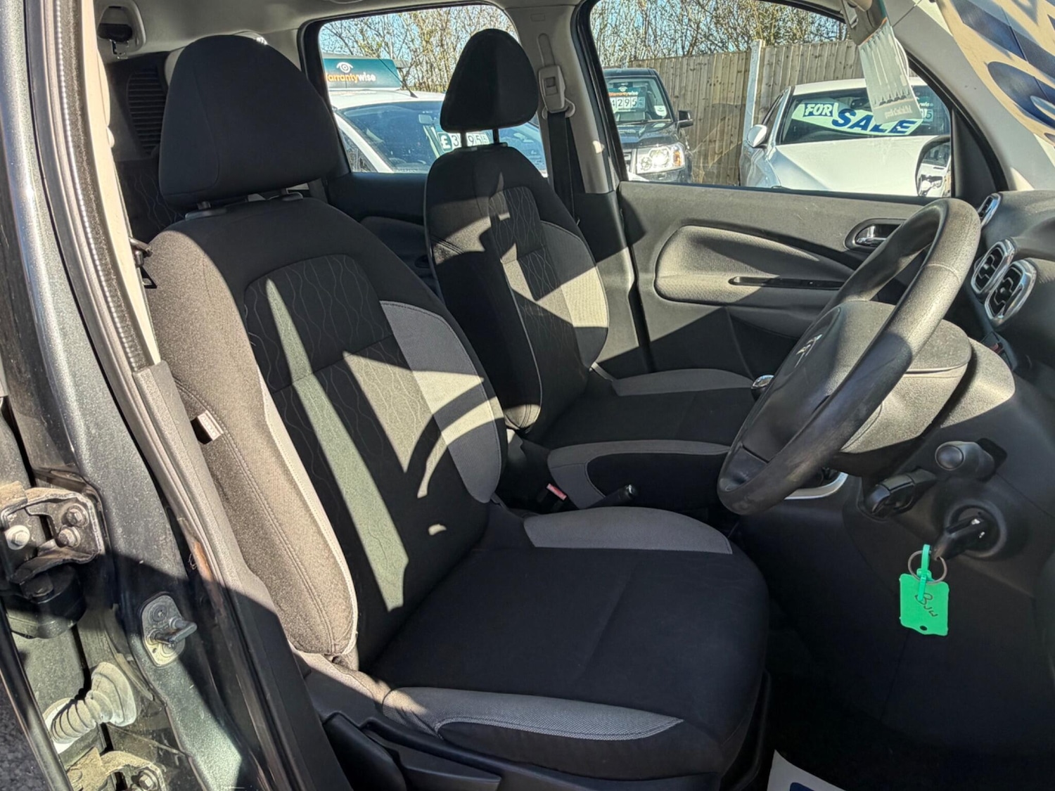 Used Citroen C3 Picasso 2013 for sale - 77939678: Photo 12