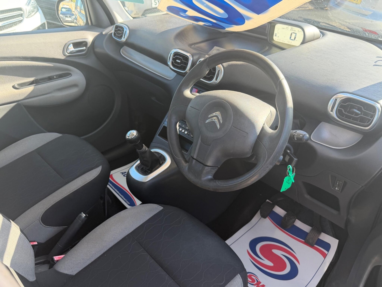 Used Citroen C3 Picasso 2013 for sale - 77939678: Photo 7