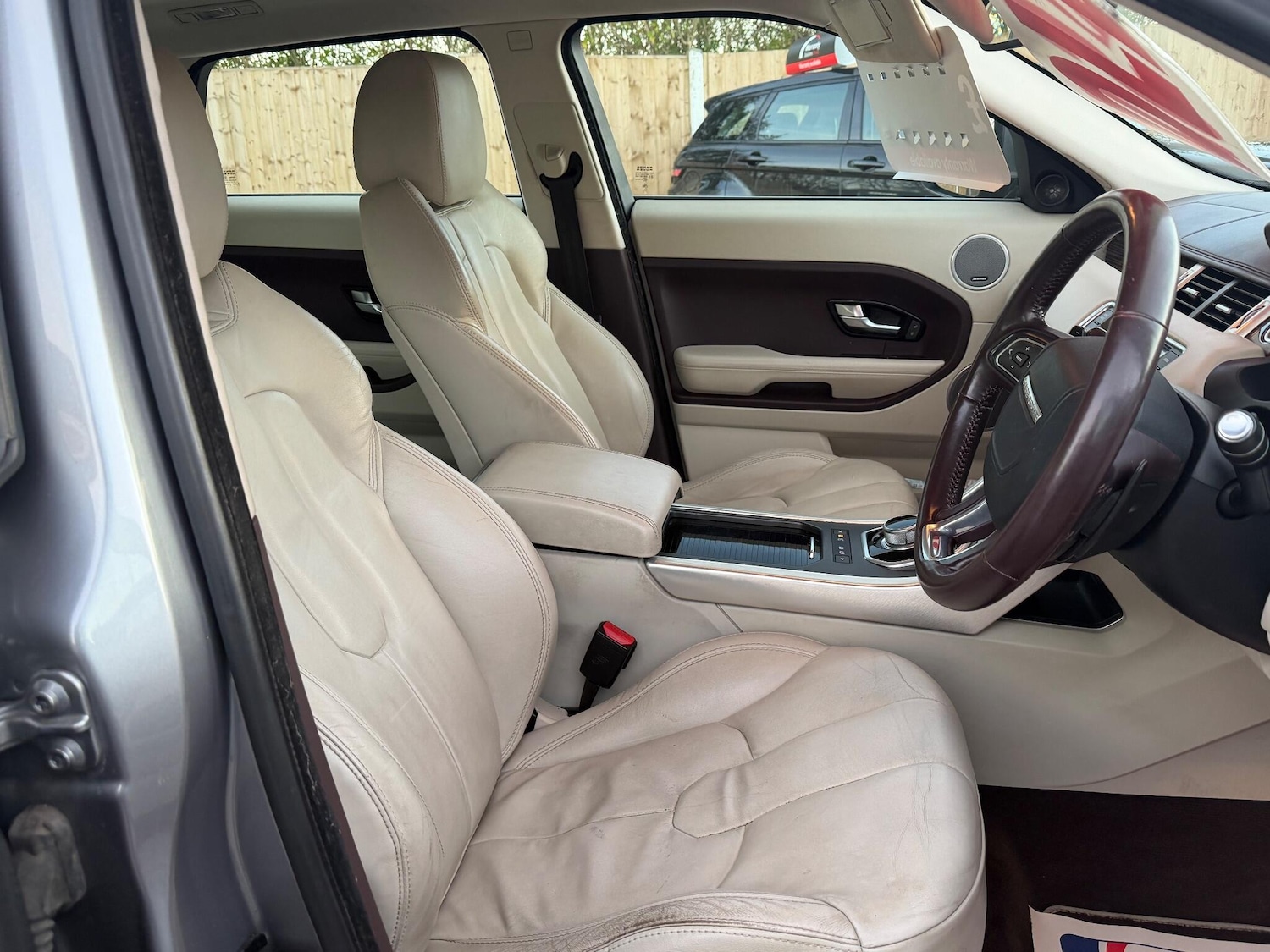 Used Land Rover Range Rover Evoque 2012 for sale - 77130676: Photo 12