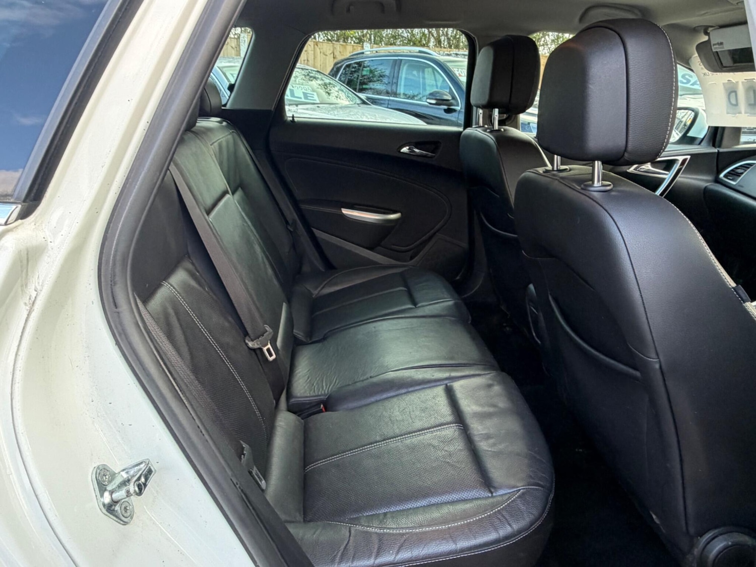 Used Vauxhall Astra 2012 for sale - 77396294: Photo 8