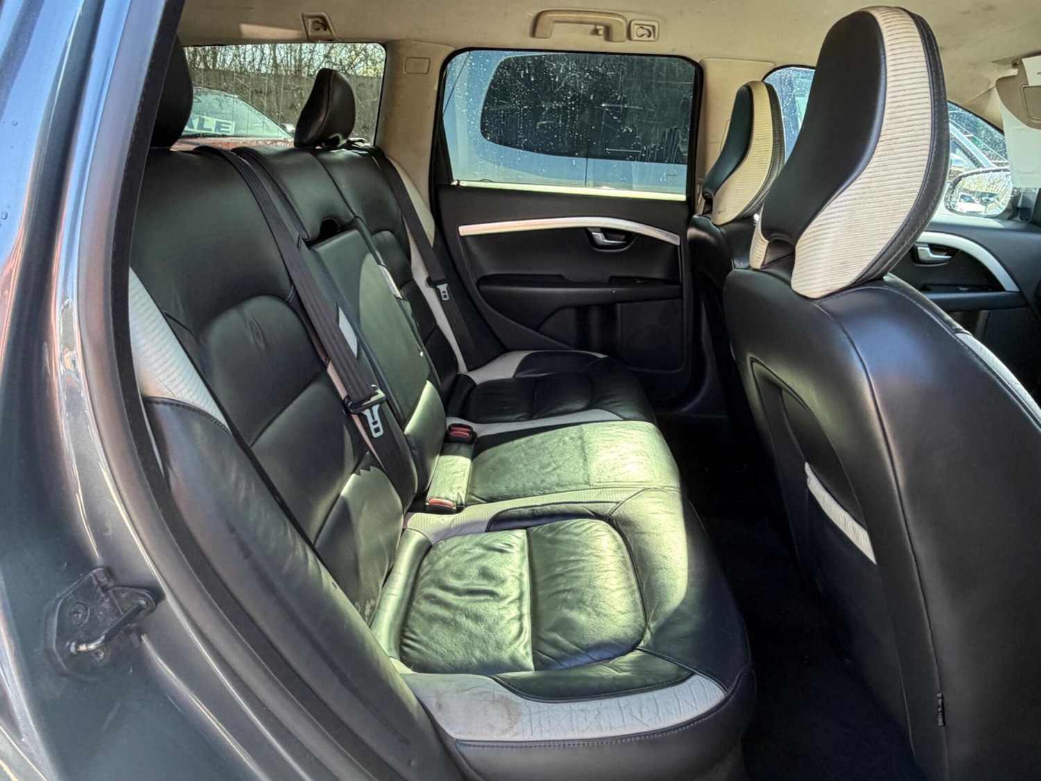 Used Volvo V70 2009 for sale - 77940027: Photo 11