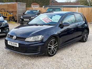 Used Volkswagen Golf 2016 for sale - 76441393: Photo