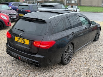 Used Mercedes-Benz C Class 2014 for sale - 76592765: Photo