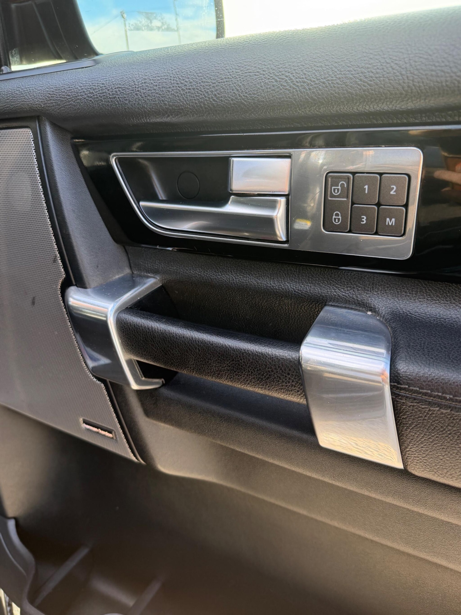 Used Land Rover Discovery 4 2013 for sale - 78019077: Photo 12