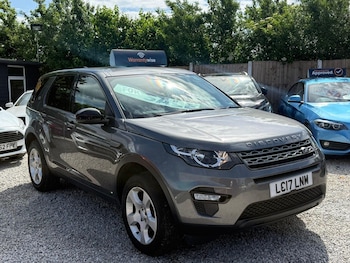 Used Land Rover Discovery Sport 2017 for sale - 78822073: Photo