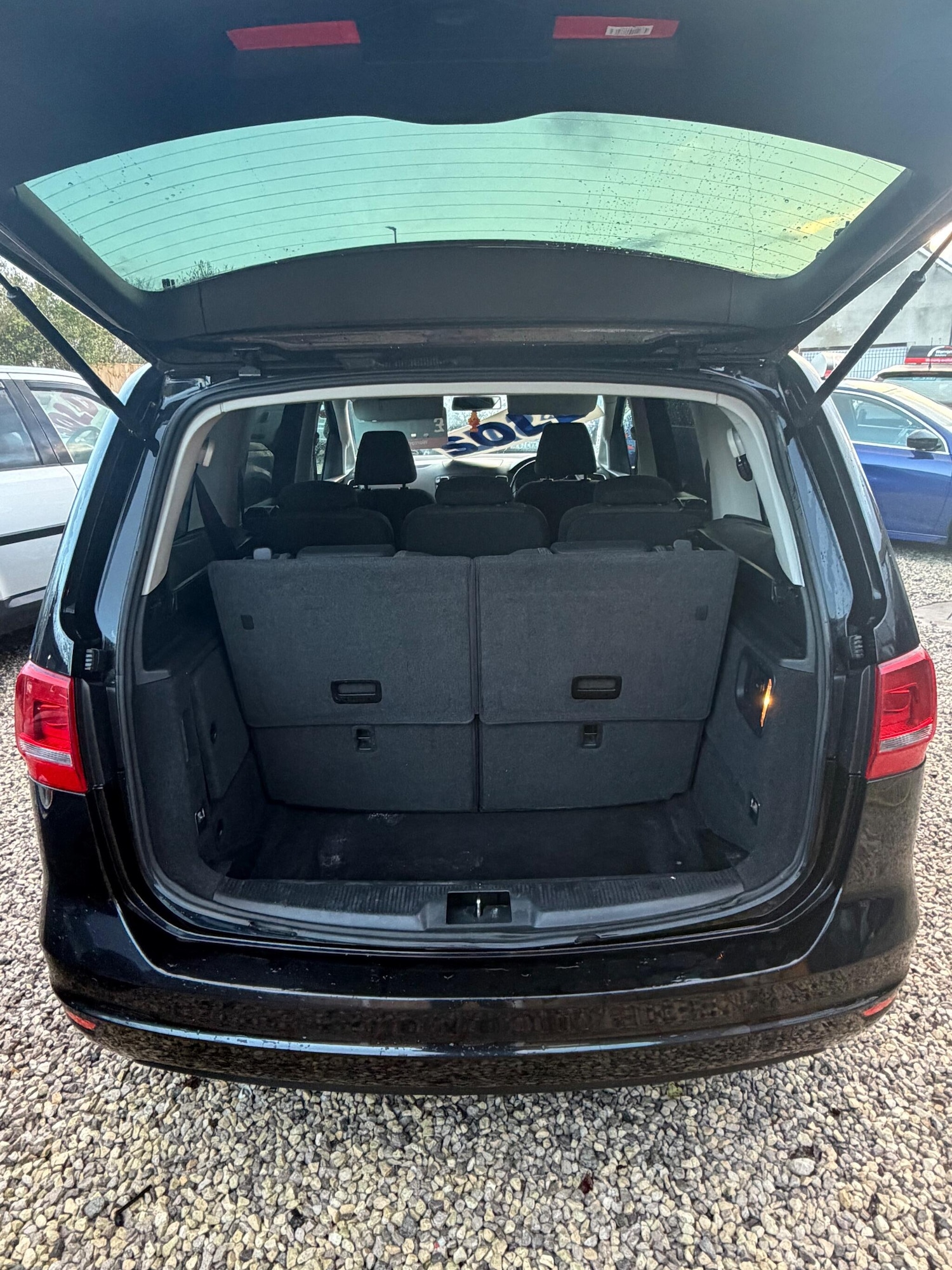 Used Volkswagen Sharan 2011 for sale - 77242691: Photo 15