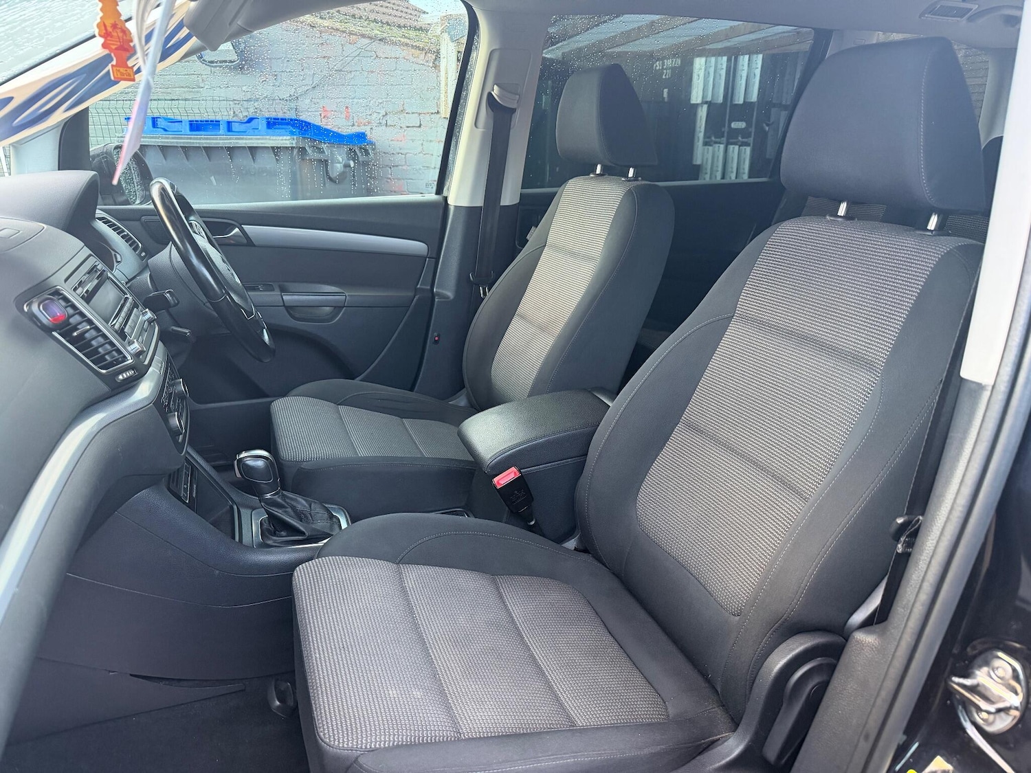 Used Volkswagen Sharan 2011 for sale - 77242691: Photo 8