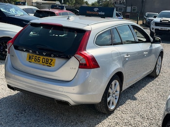 Used Volvo V60 2016 for sale - 79236233: Photo