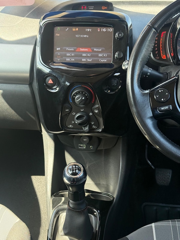 Used Peugeot 108 2016 for sale - 76270493: Photo 12