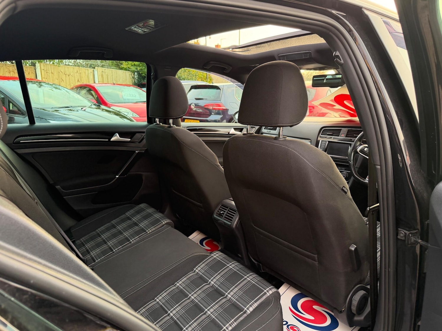 Used Volkswagen Golf 2014 for sale - 76499486: Photo 17