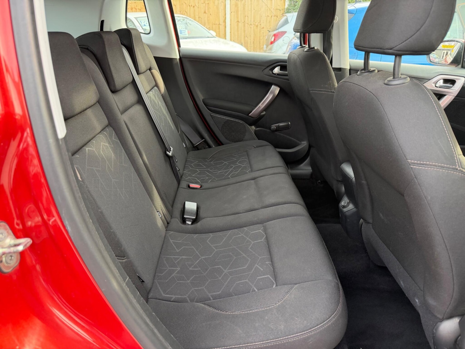 Used Peugeot 2008 2015 for sale - 77586550: Photo 15