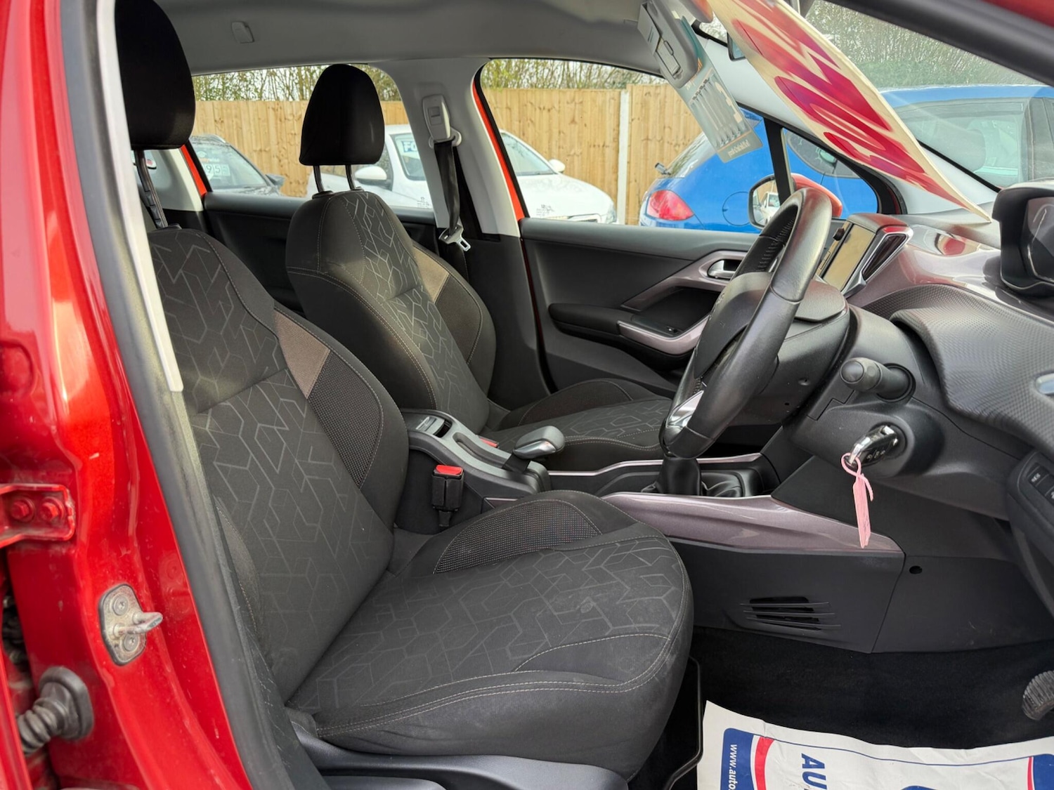 Used Peugeot 2008 2015 for sale - 77586550: Photo 16