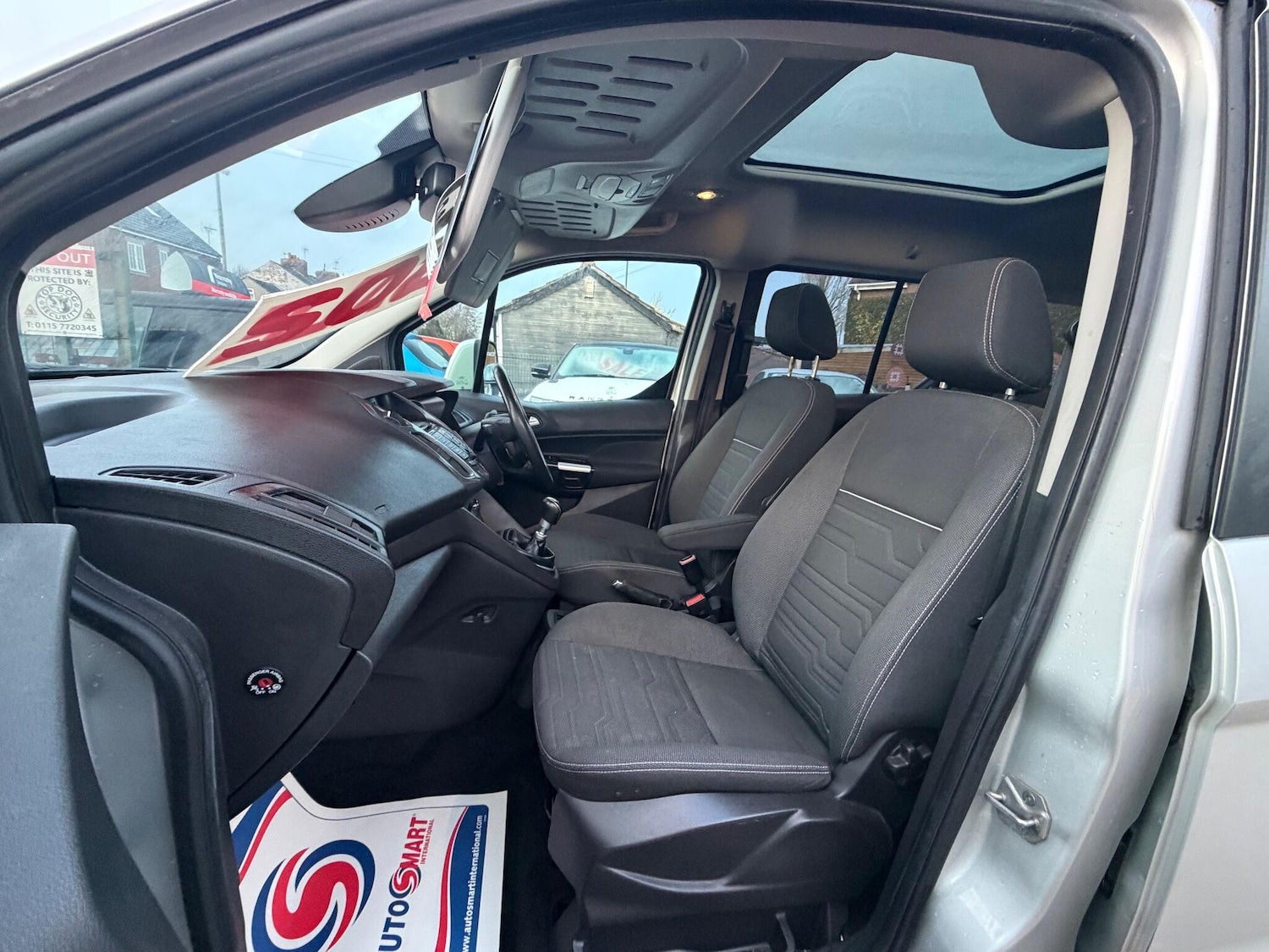 Used Ford Grand Tourneo Connect 2015 for sale - 77611935: Photo 11