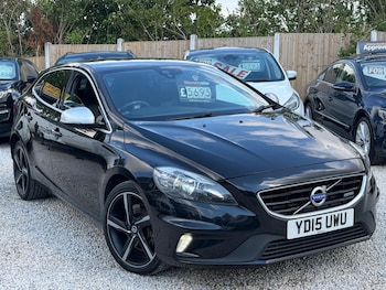 Used Volvo V40 2015 for sale - 79388548: Photo